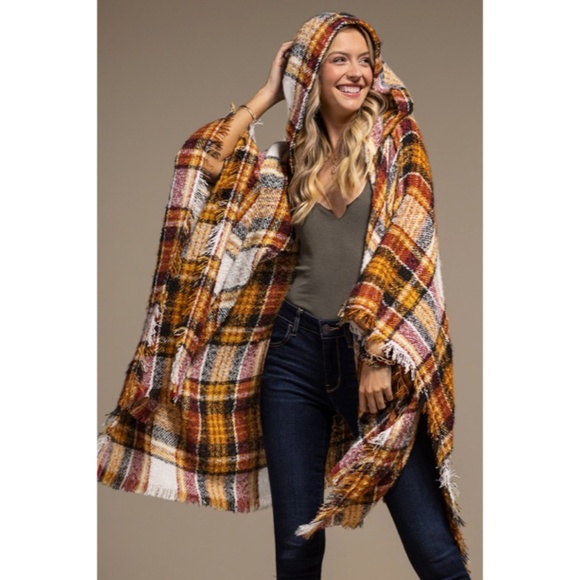 SOLD OUT Mochachino Knit Plaid Hooded Hoodie Open Fringe Ruana Wrap Fall Casual - Picture 2 of 6